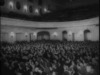 Полный зал восторженных зрителей - картинка gif