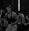 Жан-Клод Ван Дамм танцует - картинка gif