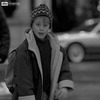 Мальчик в зимней одежде - картинка gif