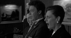 Шокированные люди в помещении - картинка gif