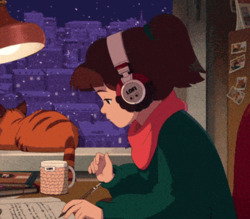 Девушка учится и пьет - картинка gif