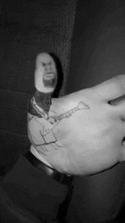 Движение пальца с рисунком - картинка gif