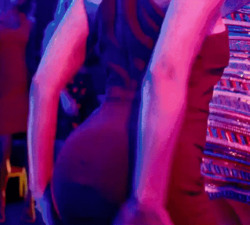 Танец в ночном клубе - картинка gif
