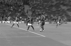 Криштиану Роналду забивает гол - картинка gif