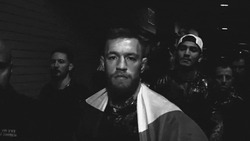 Конор Макгрегор идет на бой - картинка gif