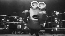 Миньон боксирует в ринге - картинка gif