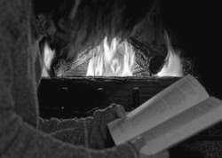 Чтение у камина - картинка gif