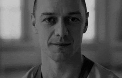 Смена личности главного героя - картинка gif