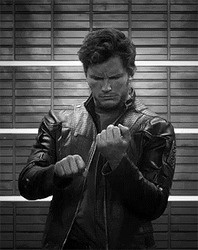 Звездный лорд показывает палец - картинка gif