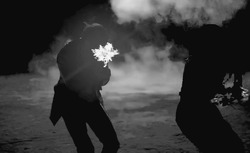 Взрыв во время боя - картинка gif